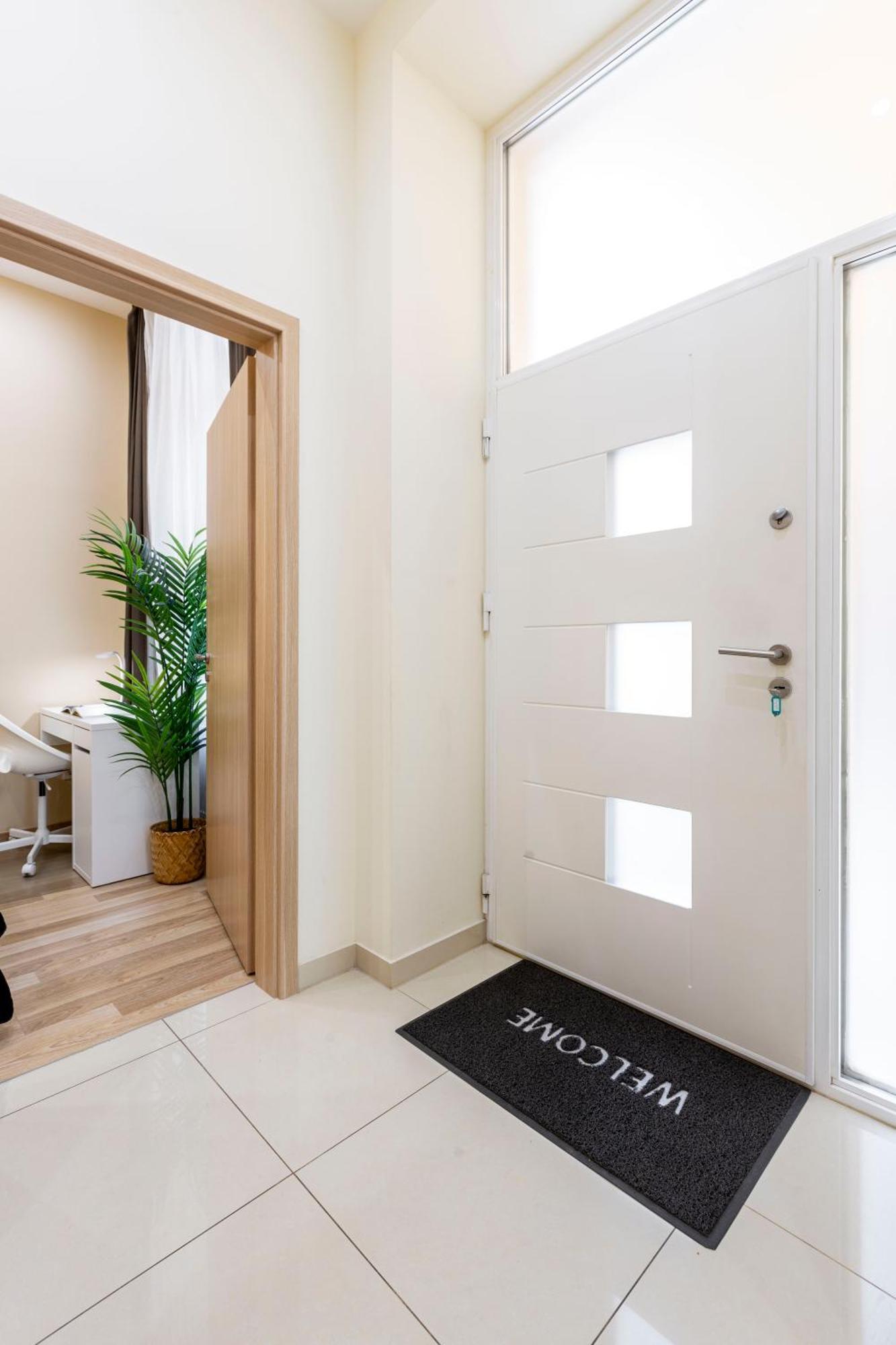 Spacious Bajcsy In The Heart Of Budapešť